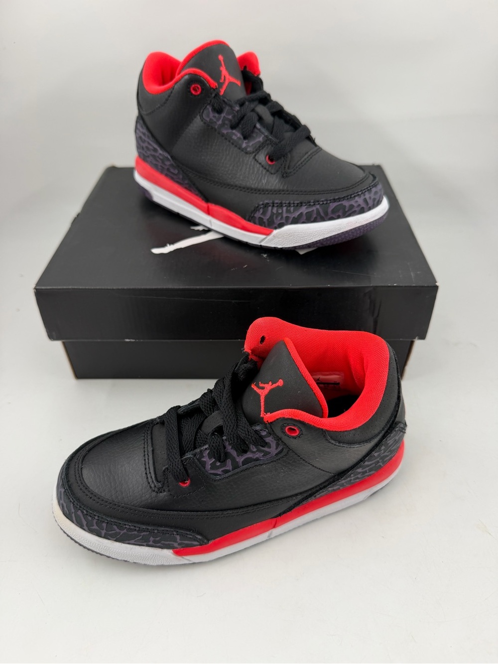 Nike Kid’s Jordan 3 Retro - SZ 12.5- Bright Crimson Athletic Sneakers Shoes
